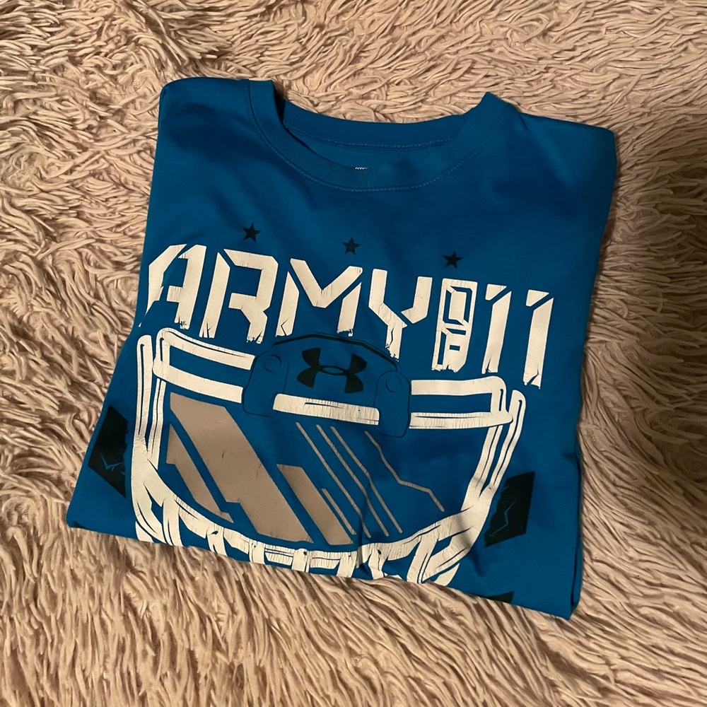 Under Armour drifit shirt